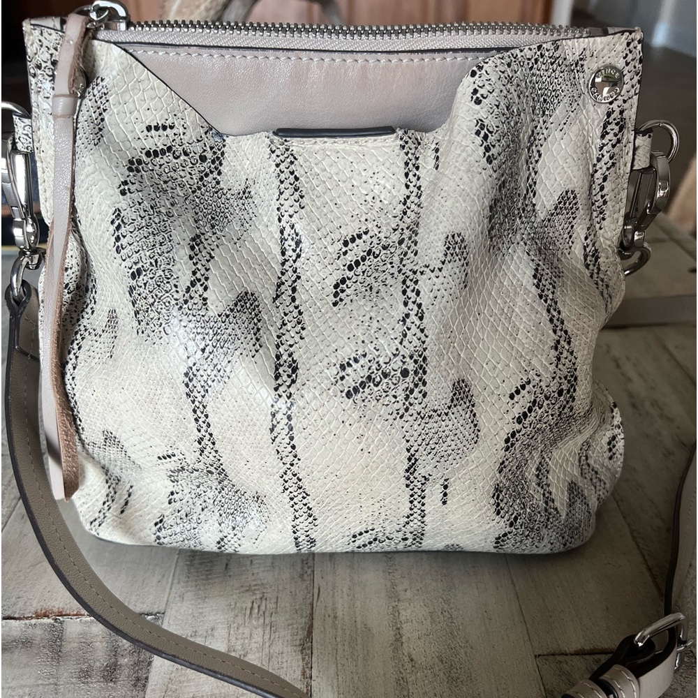 Vince Camuto
